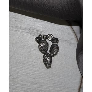 James Avery Sterling Prickly Pear Cactus Charm 2.44G / 0.8in